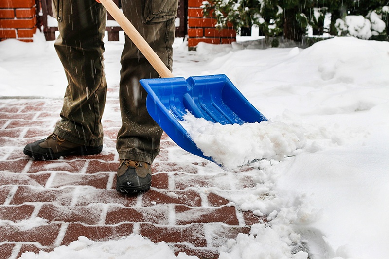 lone workers in winter.jpeg