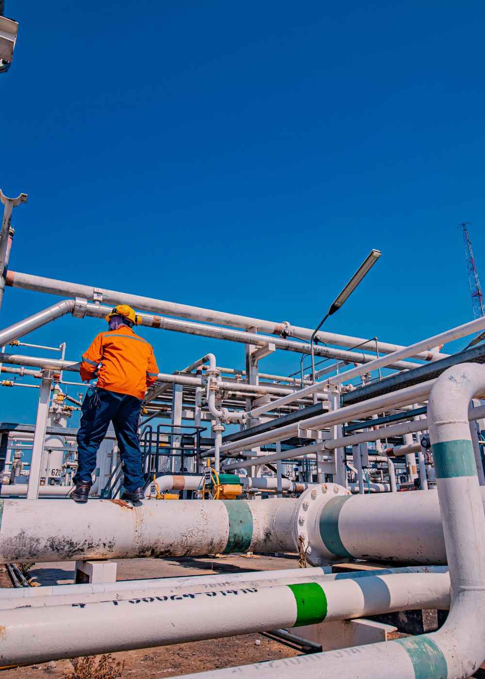 Maintenance-lone-worker-gas Maintenance-lone-worker-gas